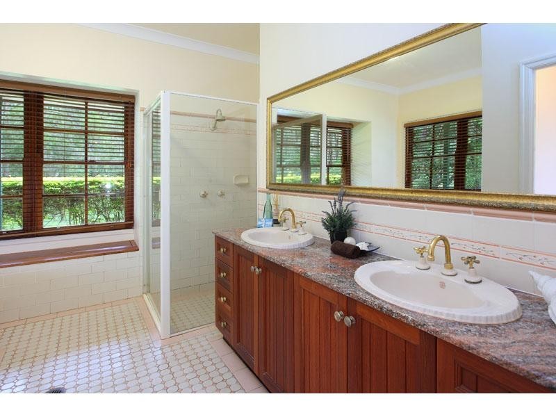 104 Idonia Street, Bridgeman Downs QLD 4035