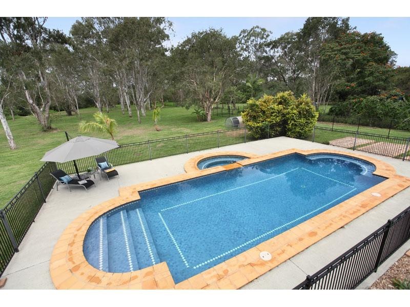 104 Idonia Street, Bridgeman Downs QLD 4035