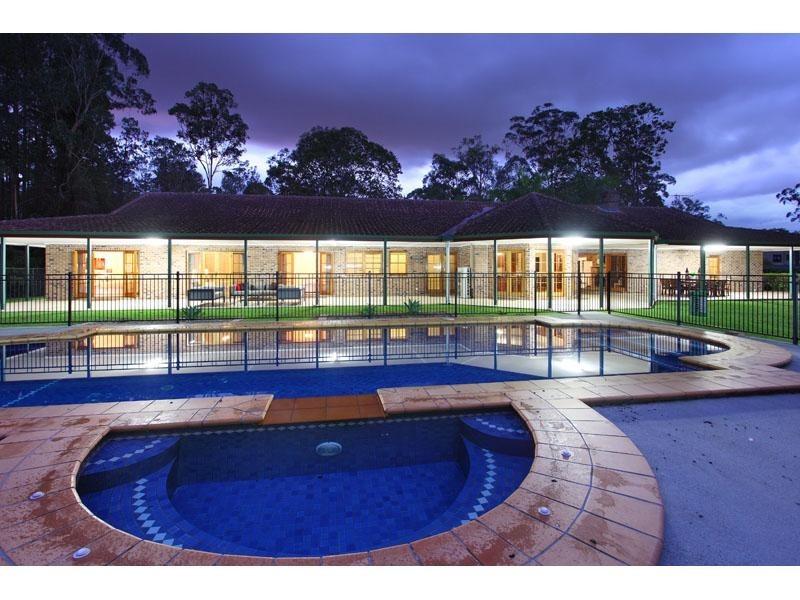 104 Idonia Street, Bridgeman Downs QLD 4035