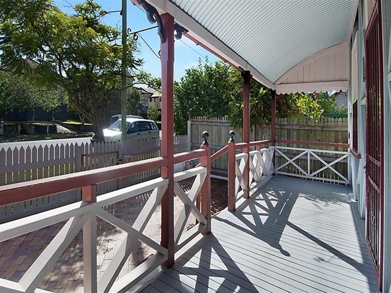 24 Stoneleigh Street, Albion QLD 4010