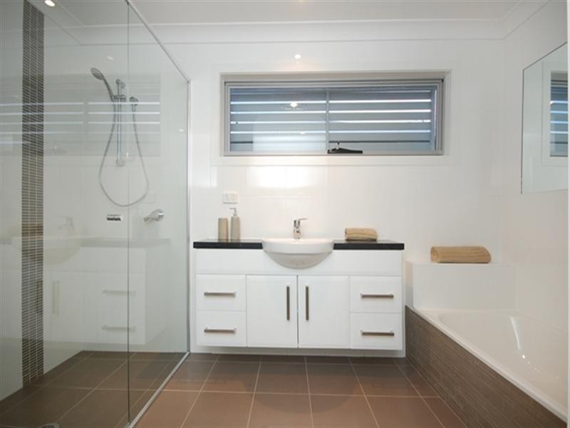 2A Rous Street, Hendra QLD 4011