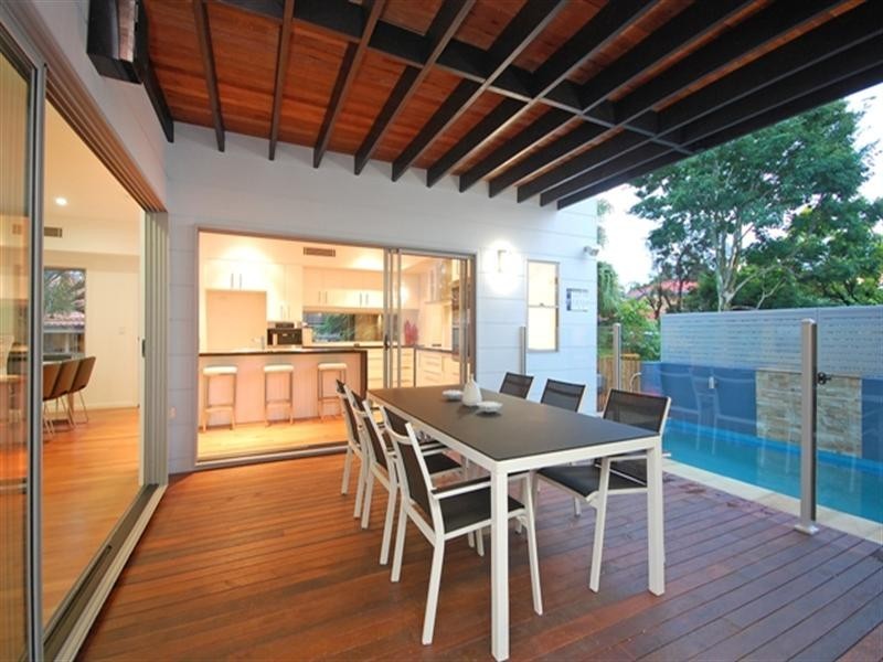 2A Rous Street, Hendra QLD 4011