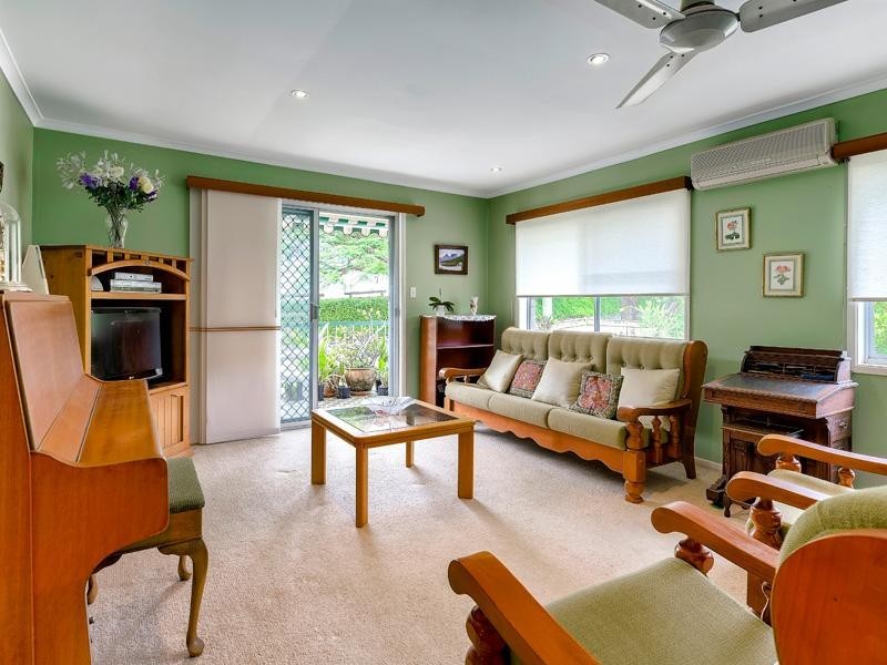 22 Lynell Street, Hamilton QLD 4007