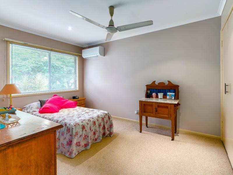 22 Lynell Street, Hamilton QLD 4007