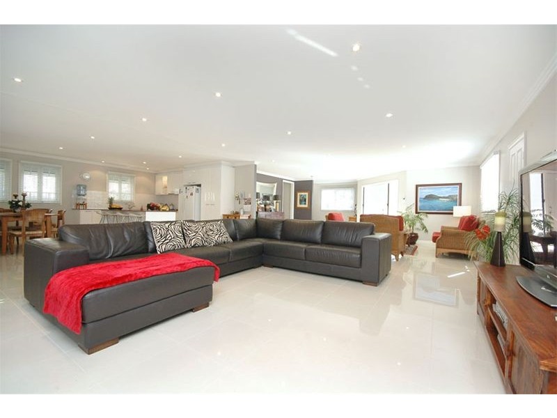 5 Flower Street, Northgate QLD 4013