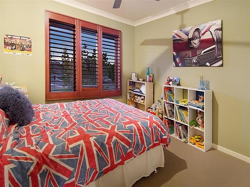 5 Nicklaus Parade, North Lakes QLD 4509