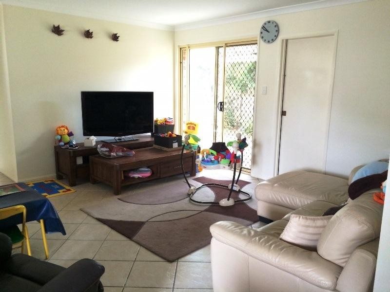 27 Manitoba Place, Wavell Heights QLD 4012