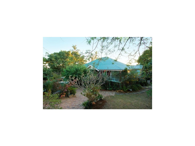 16 Toorak Road, Hamilton QLD 4007
