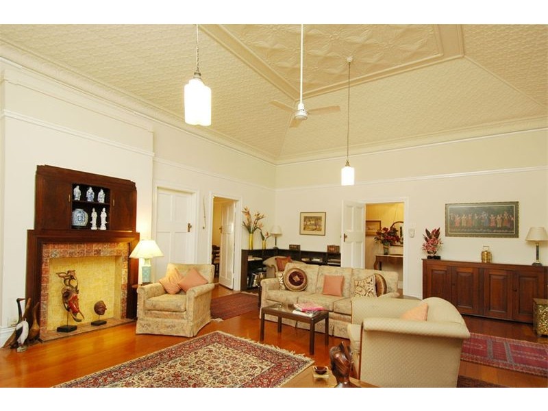 16 Toorak Road, Hamilton QLD 4007