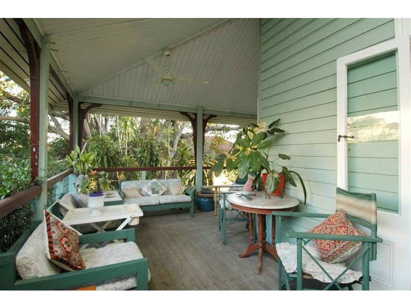 16 Toorak Road, Hamilton QLD 4007