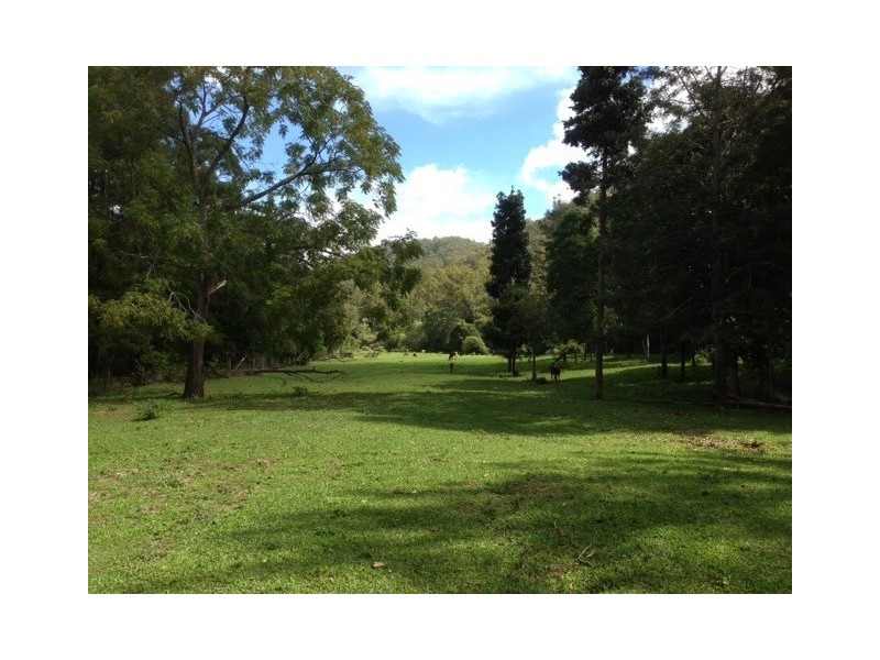 2186 Amamoor Creek Road, Amamoor QLD 4570