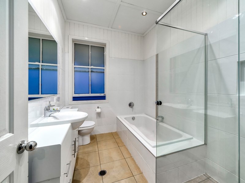 24 Cramond Street, Wilston QLD 4051