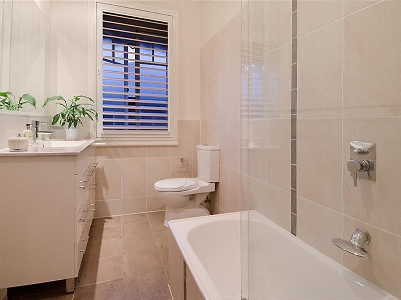 138 KENT Road, Wooloowin QLD 4030