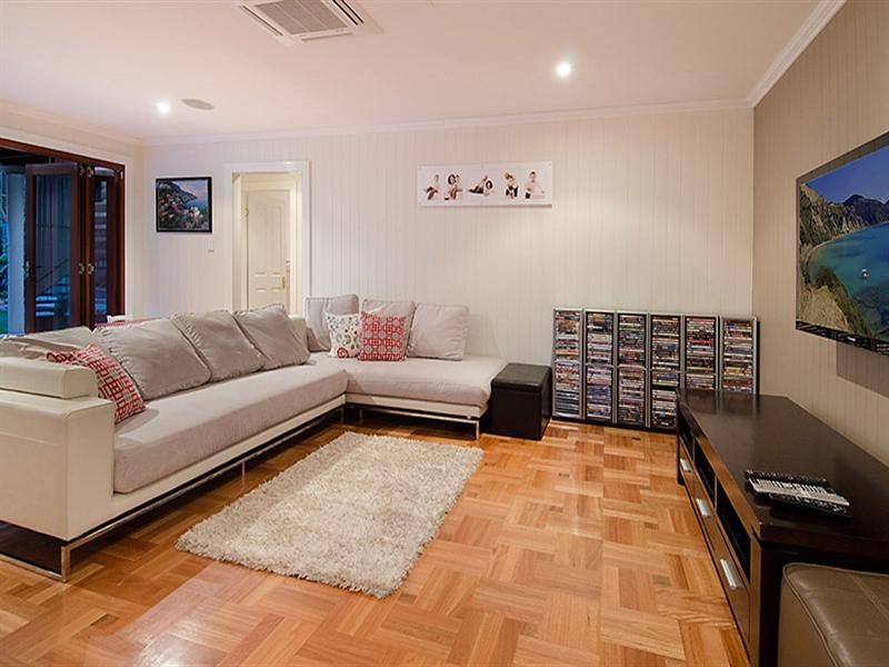 138 KENT Road, Wooloowin QLD 4030