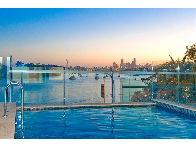 23 Hillside Crescent, Hamilton QLD 4007