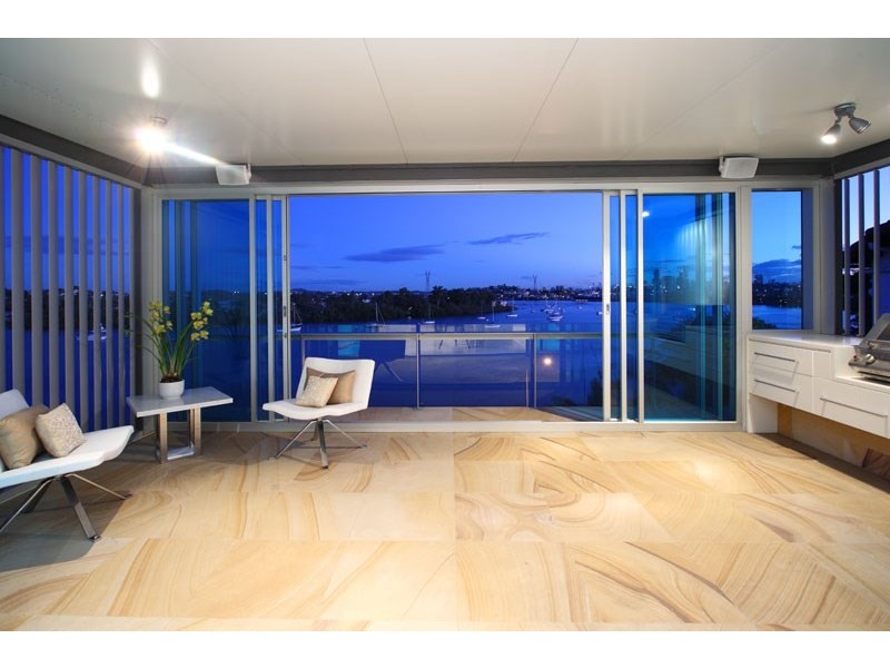 23 Hillside Crescent, Hamilton QLD 4007