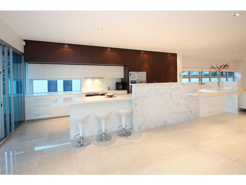 23 Hillside Crescent, Hamilton QLD 4007