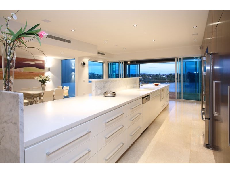 23 Hillside Crescent, Hamilton QLD 4007