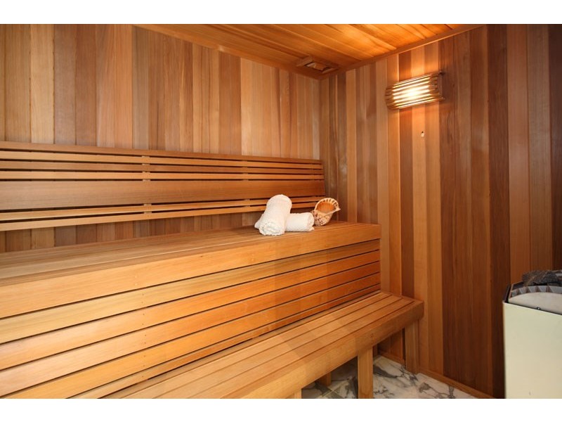 23 Hillside Crescent, Hamilton QLD 4007