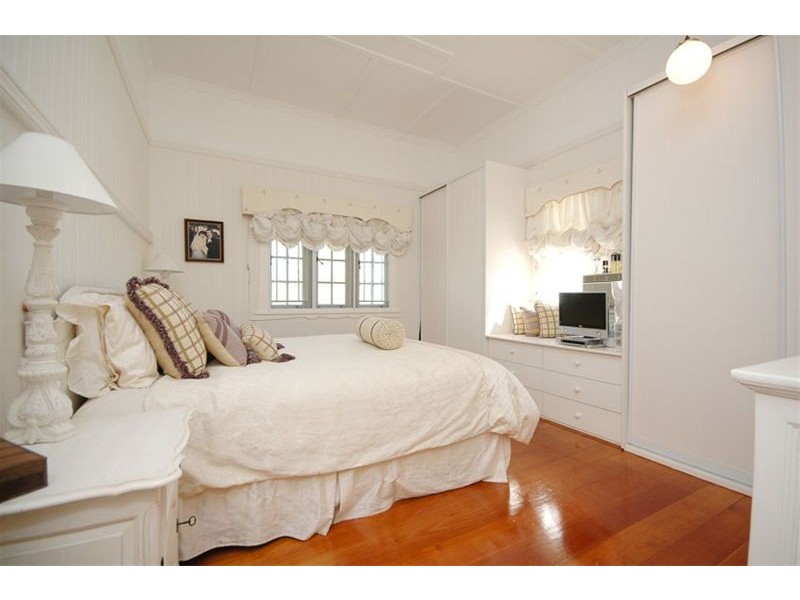 24 Brooke Street, Clayfield QLD 4011