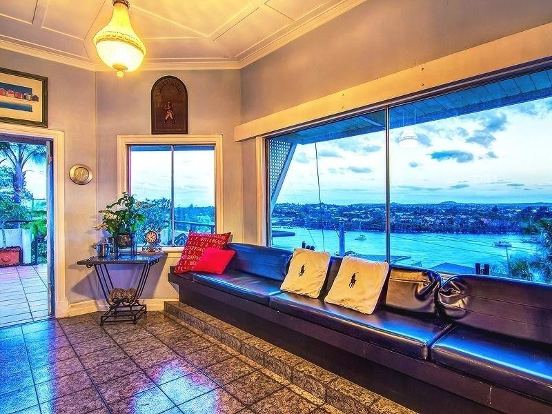 24 Hillside Crescent, Hamilton QLD 4007