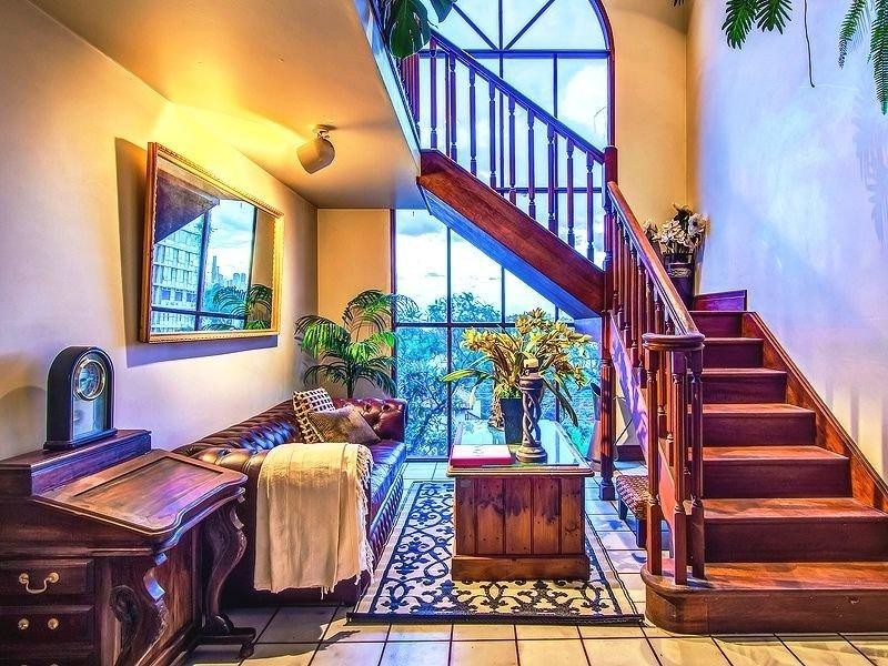 24 Hillside Crescent, Hamilton QLD 4007