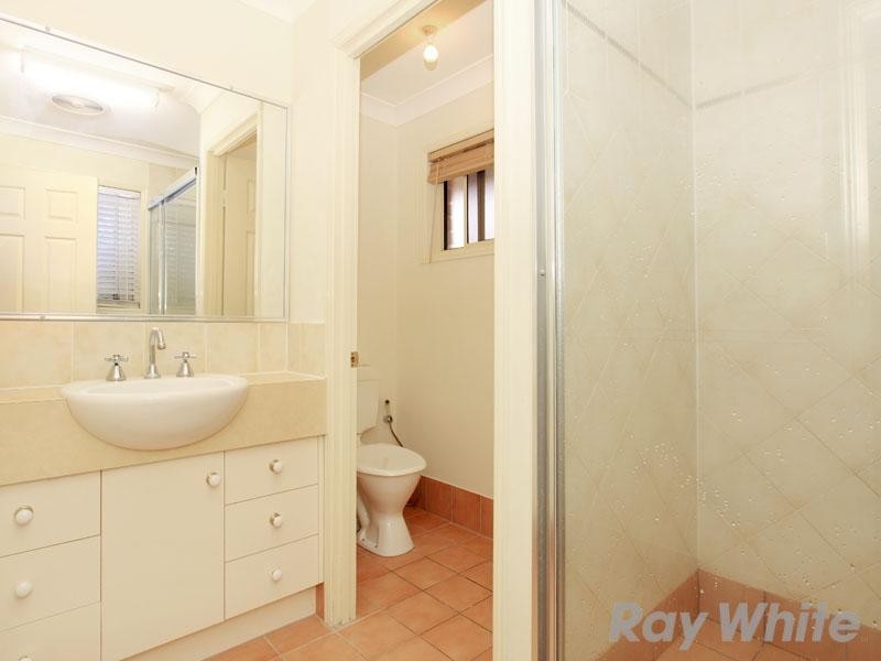 30 Jullyan Street, Albany Creek QLD 4035