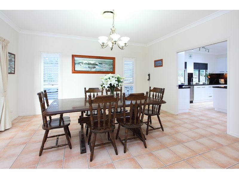 8 Orion Place, Bridgeman Downs QLD 4035