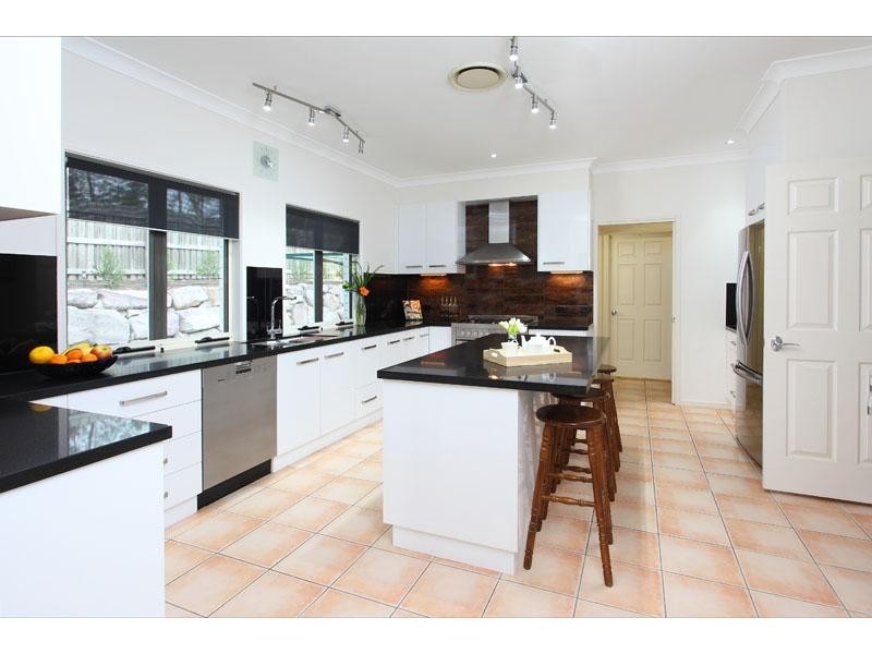 8 Orion Place, Bridgeman Downs QLD 4035