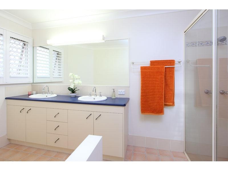 8 Orion Place, Bridgeman Downs QLD 4035