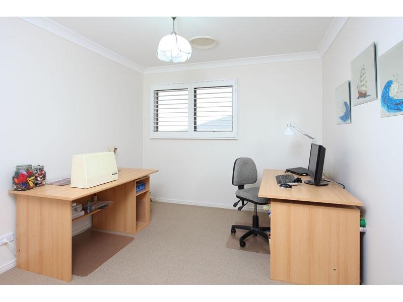 8 Orion Place, Bridgeman Downs QLD 4035