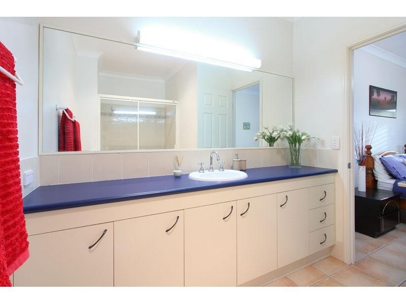 8 Orion Place, Bridgeman Downs QLD 4035