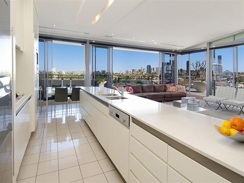 3841/30 Hollins Crescent, New Farm QLD 4005