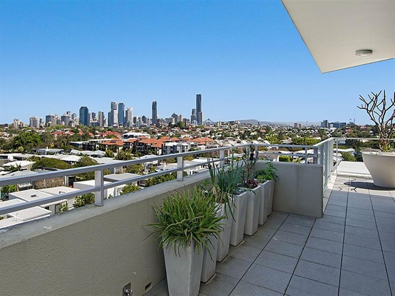 3841/30 Hollins Crescent, New Farm QLD 4005