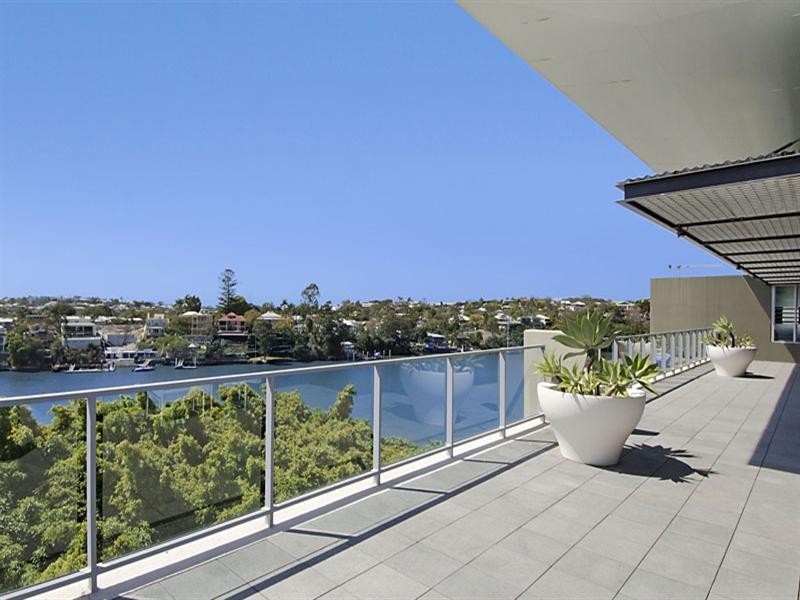 3841/30 Hollins Crescent, New Farm QLD 4005