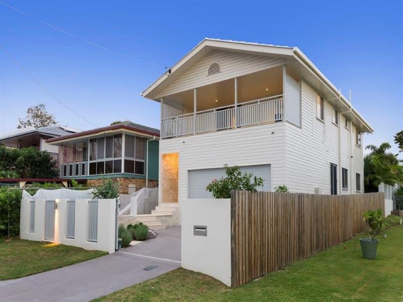 9 McIntyre Street, Wooloowin QLD 4030