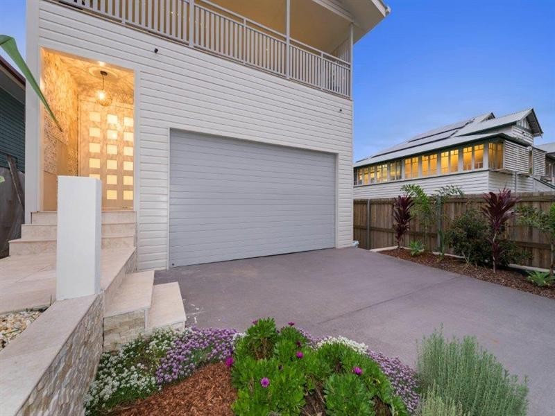 9 McIntyre Street, Wooloowin QLD 4030