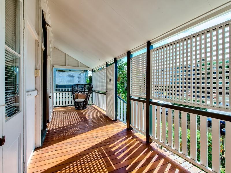 17 Dobson Street, Ascot QLD 4007