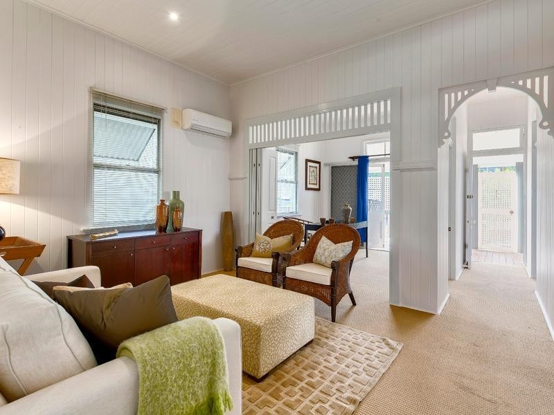 17 Dobson Street, Ascot QLD 4007