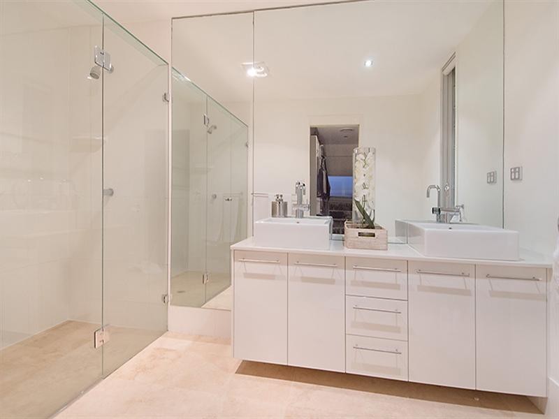 24 Evelyn Street, Grange QLD 4051