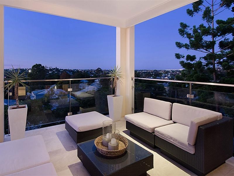 24 Evelyn Street, Grange QLD 4051