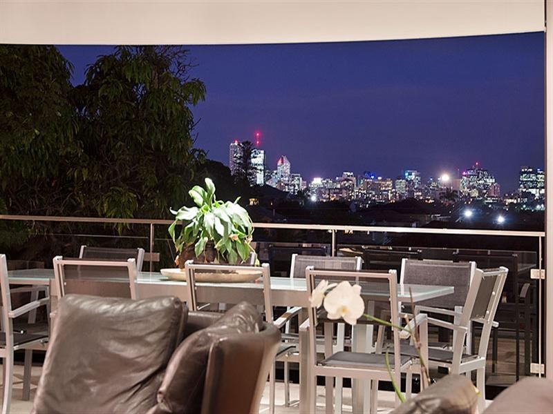 24 Evelyn Street, Grange QLD 4051