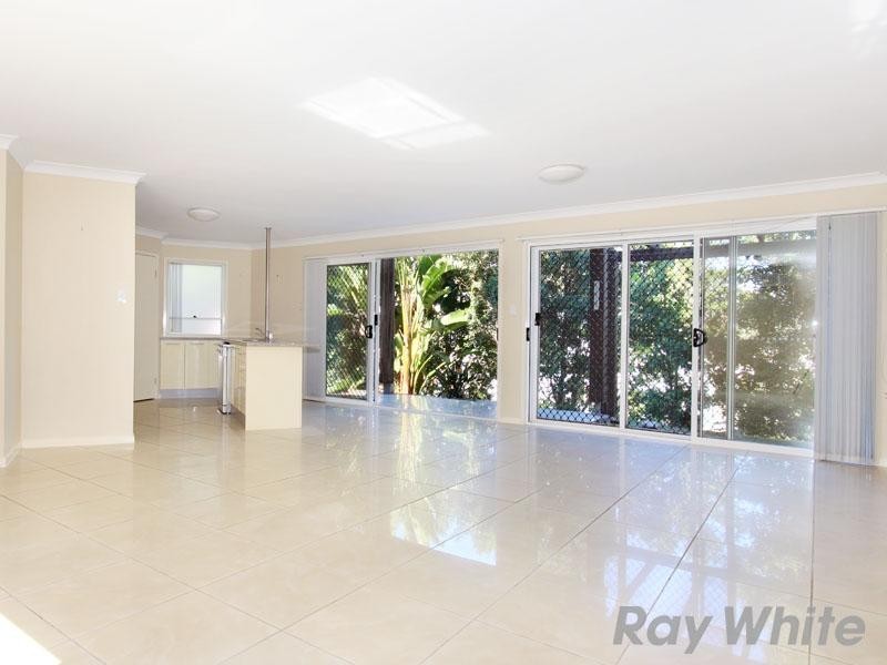 18 Cannow Street, Ferny Grove QLD 4055