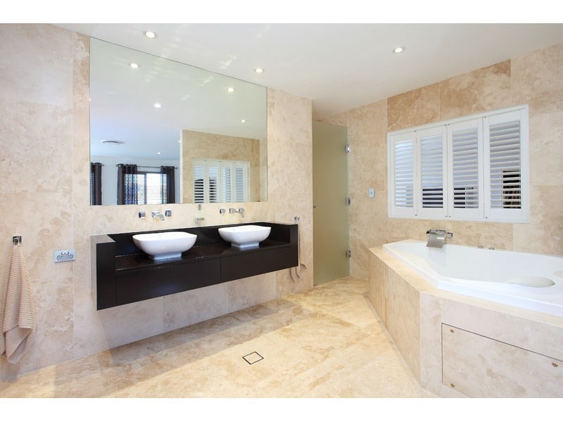 3 Mercury Court, Bridgeman Downs QLD 4035