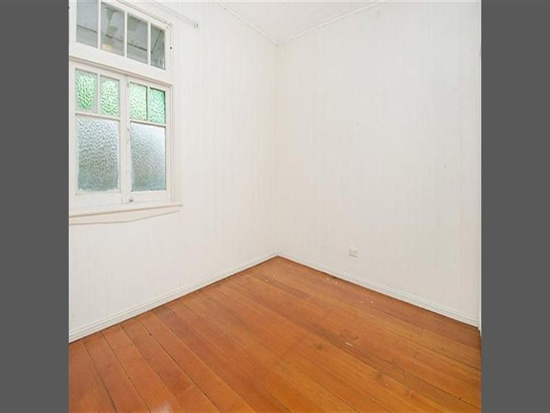 93 Nudgee Road, Hamilton QLD 4007