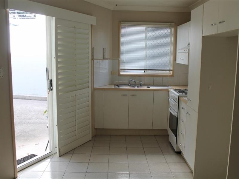 2/115 Swan Street, Gordon Park QLD 4031