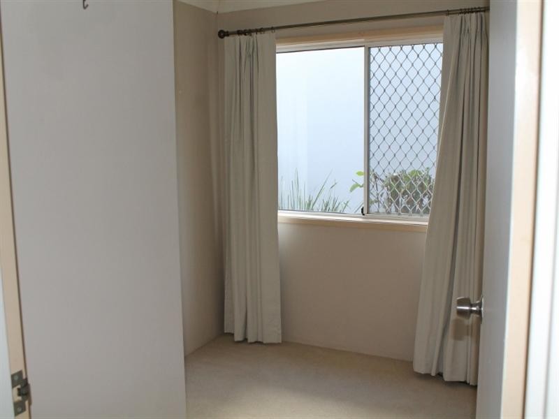 2/115 Swan Street, Gordon Park QLD 4031