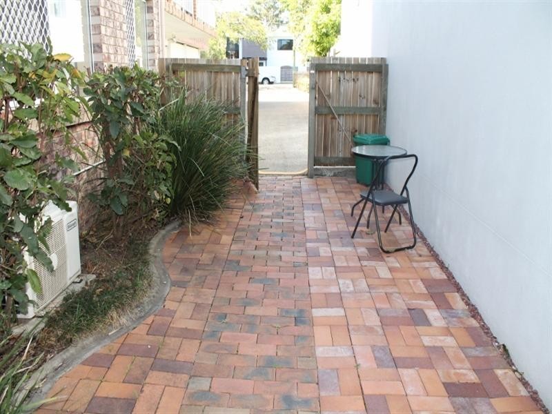 2/115 Swan Street, Gordon Park QLD 4031