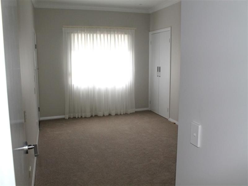 25 Riverview Terrace, Hamilton QLD 4007