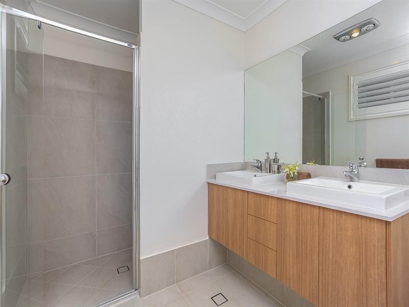32 Huet Street, Wavell Heights QLD 4012